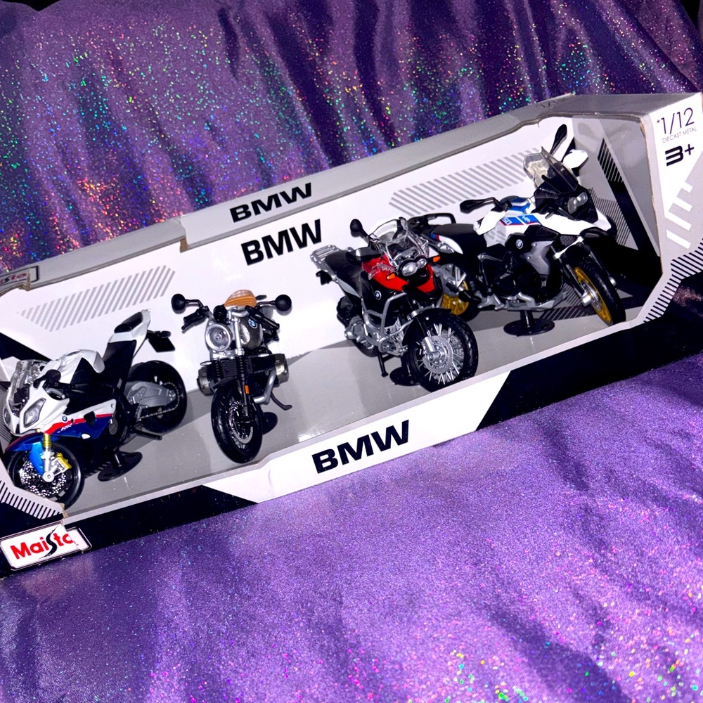 Maisto BMW Motorcycle Set